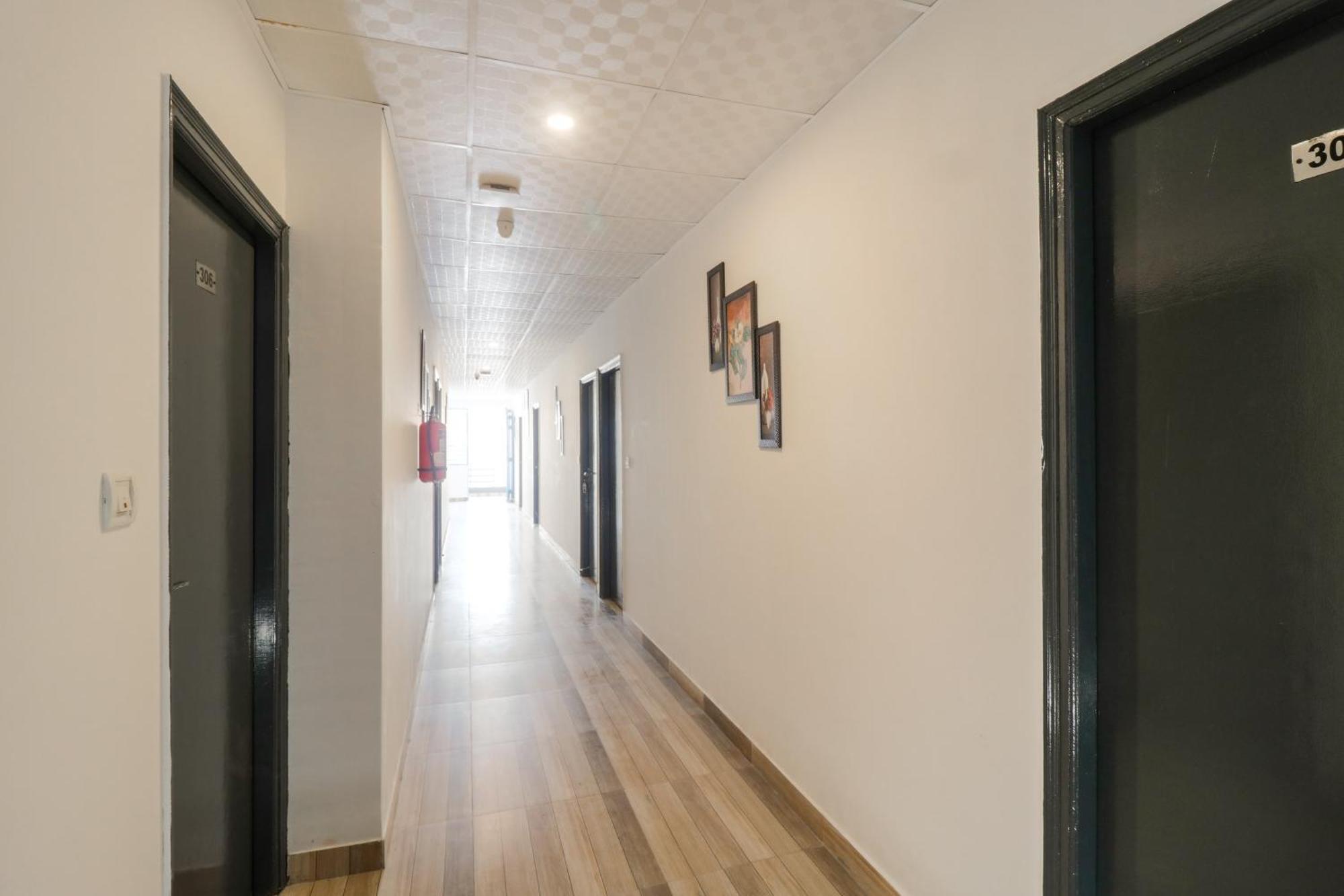 Super Hotel O Perky Stay Faridabad Exterior photo