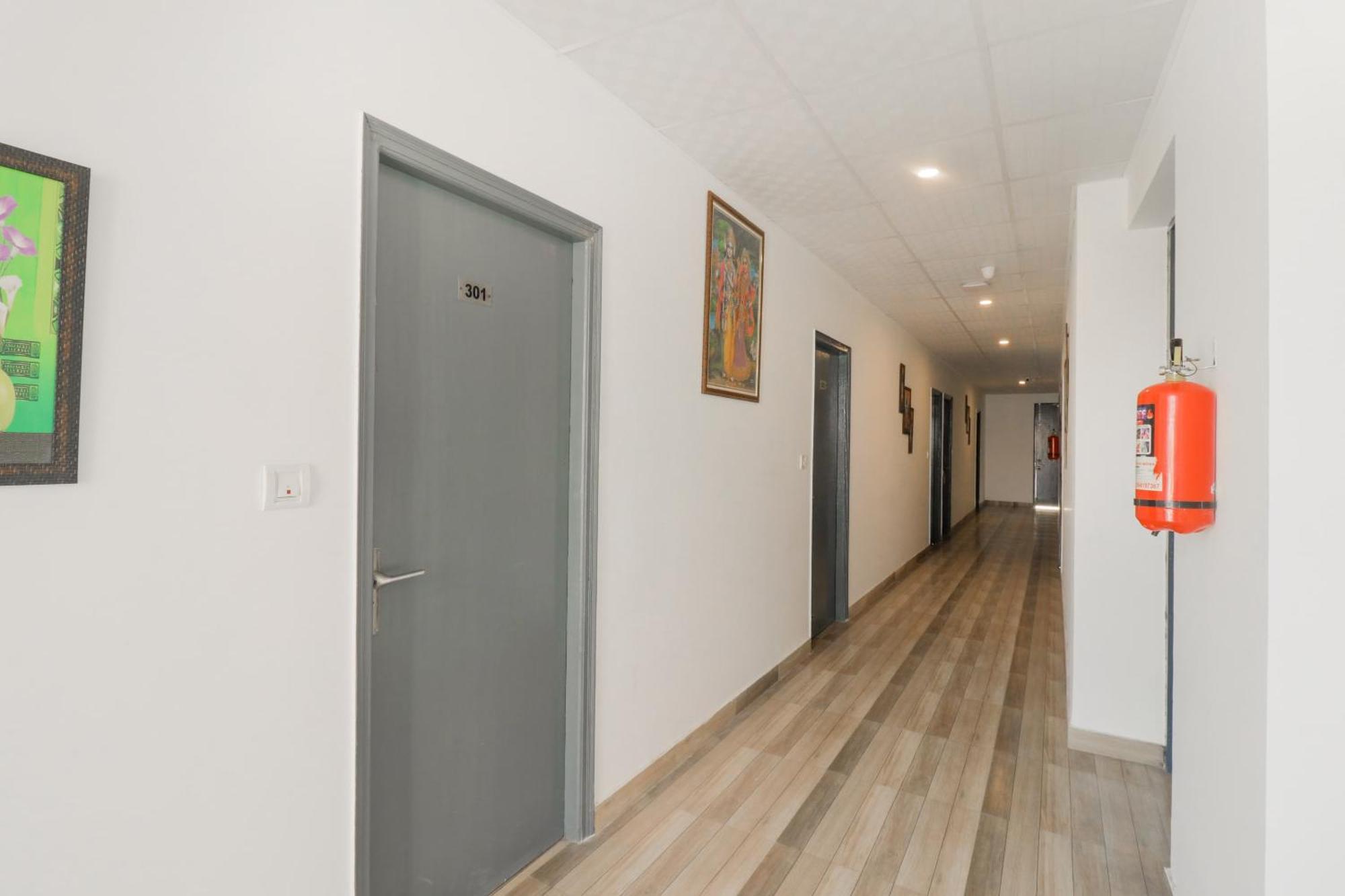 Super Hotel O Perky Stay Faridabad Exterior photo